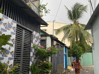 Nhà hẻm xe hơi 35m2, linh đông thủ đức,gần phạm văn đồng, chỉ 2.95 tỷ 0