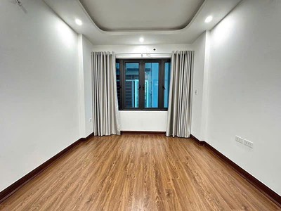 Cổ linh - phố vip - view aeon mall - 46m 7.9 tỷ 2