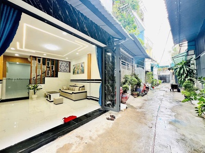 Nhà mới 1 trệt 1 lầu đường 4m 1 trục thẳng tân chánh hiệp 16 gần bệnh viện q12 0