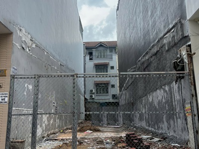 Bán đất khu dân cư nam long trần trọng cung quận 7 ngan 5m dài 24m 2