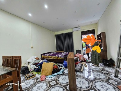 Mặt ngõ kinh doanh Đống Đa 60m2 x Mặt tiền 5M - Khu phân lô - Ô tô trong nhà. 0