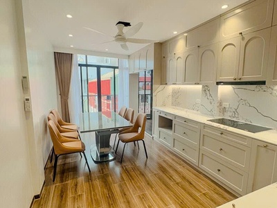 Trung tâm Đống Đa 40m2 x 6 tầng thang máy - Cách ô tô 10M - Nhà thoáng sáng - Full nội thất. 0