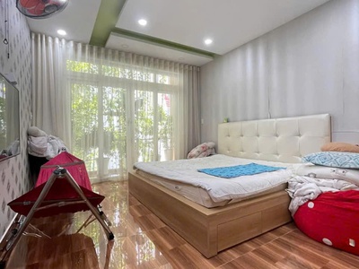 Ngộp  lạc long quân - 4x16m2 - hẻm 5m - 4 tầng mới bảy hiền 3