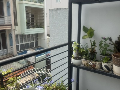 Nhỉnh 8 tỷ   có ngay nhà 5 tầng, khu cư xá tự do, cmt8, tb  hẻm 8m xe hơi tránh 4