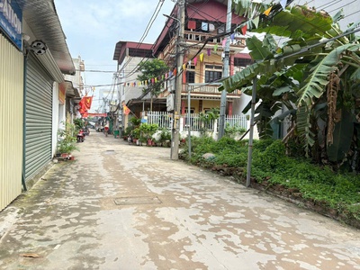 Bán đất tặng nhà sẵn dòng tiền - ô tô tránh - đường thông ra khu đấu giá 1