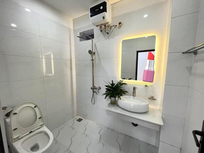 Bán căn nhà cuối cùng tại bồ đề, 38 m x4  tầng, 2 mặt thoáng, giá 5.35 tỷ chủ thiện chí 4
