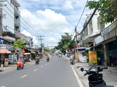 Nhà góc 3 tầng mt phạm thế hiển p6,q8. giá 6,7tỷ tl 3