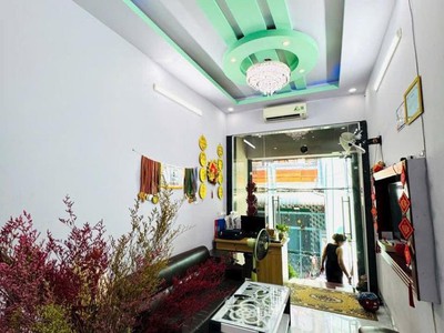  nhà 3 tầng   có hầm để xe   gần cuối đường tên lửa   chỉ 3.6 tỷ  0