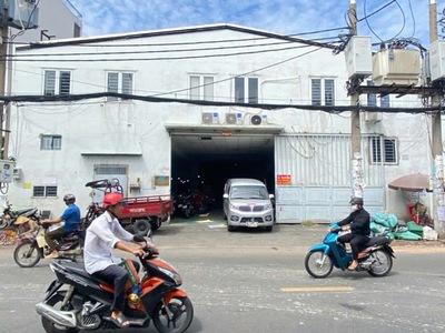 Mặt tiền hiếm ngang 18m   760m    đa công năng   thông tên lửa   lê văn quới 0
