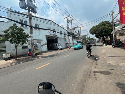 Mặt tiền hiếm ngang 18m   760m    đa công năng   thông tên lửa   lê văn quới 1
