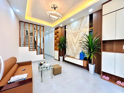 Chủ nhiệt bán giảm sâu   giá 8,1 tỷ   43m2 - nhà mới cứng   su cóc quay đầu   minh khai 0