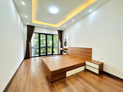 Chủ nhiệt bán giảm sâu   giá 8,1 tỷ   43m2 - nhà mới cứng   su cóc quay đầu   minh khai 1