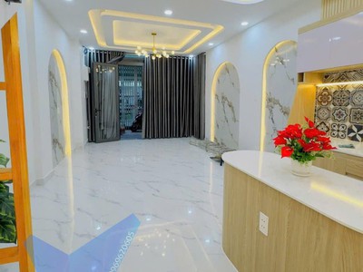 Q7  bán gấp n.hà 4 tầng, 6 phòng ngủ,ô tô đỗ cửa, ngang 4m, gi.á chỉ 3 đồng nhỉnh 0969620605 2