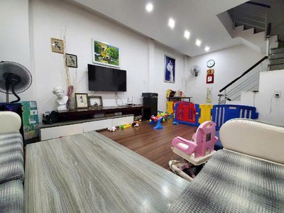 Bước 20m ra mt ngay vĩnh viễn-nguyễn kim 32m2-5tầng 3pn vào ở ngay chỉ 6tỷ hơn 3