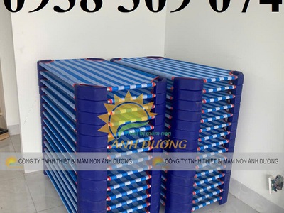 Giường lưới mầm non cho bé ngủ trưa giá rẻ 2