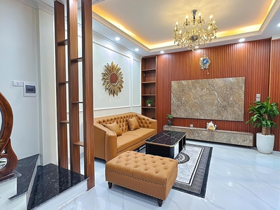 Nhà phố tư đình 35m2 5 tầng, ô tô đỗ cổng, dọn về ở ngay, thông số hoa hậu 6.x tỷ 0