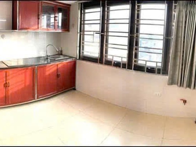 Cho thuê ccmn 2 ngủ thoáng đẹp giá rẻ ngõ 8 lê quang đạo, mễ trì 4