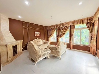 Bán biệt thự vườn đào, tây hồ - 290m  - mt 16m - view vườn hoa - vị trí đẹp - giá 143 tỷ 2