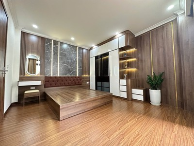 Nhà phố tư đình 35m2 5 tầng, ô tô đỗ cổng, dọn về ở ngay, thông số hoa hậu 6.x tỷ 4