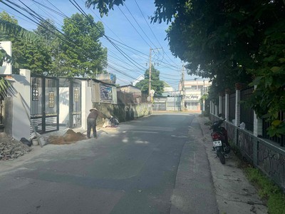 Cho thuê mặt bằng kinh doanh vị trí đẹp tại phường đông hoà, tp dĩ an 1