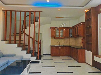Vĩnh hưng, lĩnh nam, nhà 5 tầng, 3 ngủ, 1 bước ra phố, chỉ hơn 5 tỷ 0