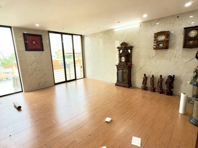 Bán toà mặt phố thịnh quang, đống đa - 93m  x 9t thang máy - vỉa hè rộng - giá 39 tỷ 2