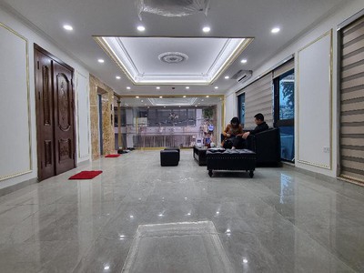 Tin thật 100  bán apartment lô góc 110m2 x 20ch tại hoàng quốc việt - ô tô tránh - dt 2,6 tỷ/năm 2