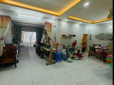Hẻm xe hơi thông   ngang khủng 7.3m   nhà 2 tầng 6pn   sổ vuông a4. nhỉnh 12.x tỷ. 1