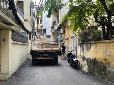 Tôi chủ nhà cần bán gấp nhà riêng 45m 6 tầng ngõ 521 trương định. gara ô tô, kd lh: 0336277055. 2