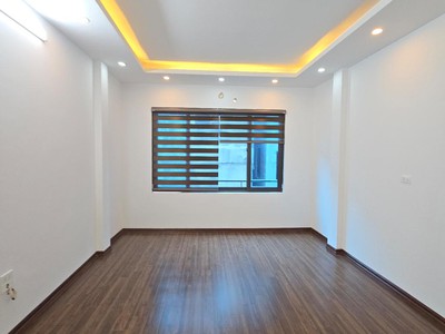 Siêu phẩm trung tâm ngã tư sở  5 tầng, thang máy, 3 mặt thoáng   chỉ hơn 13 tỷ 3