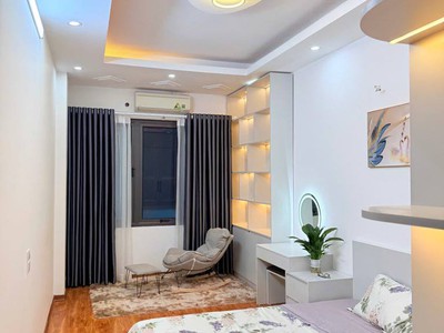 Hiếm- chỉ hơn 5 tỷ- nhà ngõ 1 bùi xương trạch- ngõ thông- thông số vàng 1