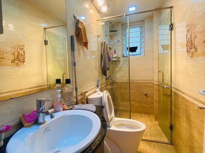 Bán nhà cầu giấy -lô góc - mặt ngõ kinh daonh - ôt ô đố cửa 3