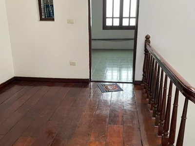 Cho thuê nhà trần khát chân kinh doanh tốt, 4 tầng x 80m2, 5 pn, 25 triệu vào ngay 4