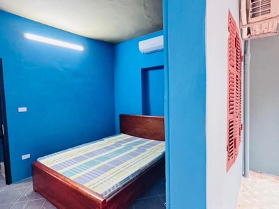 Cho thuê nhà riêng   ngõ 41 đông tác, 36m  x 3 tầng, 3 phòng ngủ, 2 nhà vệ sinh,  11 triệu 4