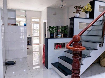 Bán nhà 4 tầng 96m , tam bình, thủ đức, 7.9 tỷ, sổ hồng 3