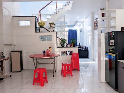 Bán nhà 4 tầng 96m , tam bình, thủ đức, 7.9 tỷ, sổ hồng 2