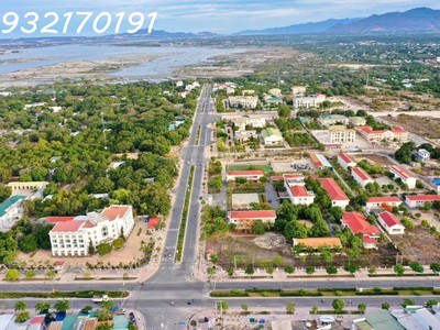 Chuyên đất cam lâm-bán đất đường đinh tiên hoàng-giá cực tốt- trục đường chính kết nối ra sân bay 0