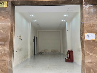 Cho thuê mặt bằng làm văn phòng, cửa hàng, kinh doanh tại quận 10 1