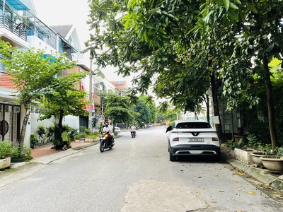Biệt thự đẹp   đất lành sinh lộc   giữ tiền an toàn   hàng cực hiếm vạn phúc 0