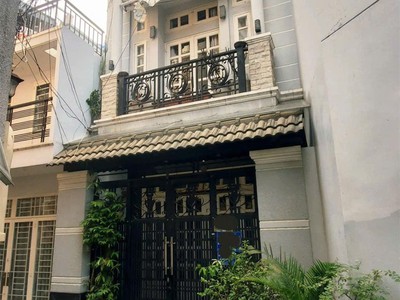 Nhà 4 tầng - 2 căn ra hxh - trung tâm phú nhuận. 0