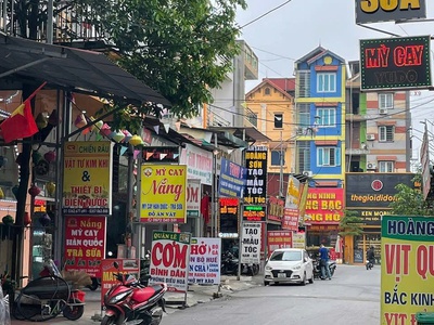 Chính chủ cần tiền bán gấp nhà mặt đường - vị trí kinh doanh siêu đẹp tại ấp đồn, yên phong, bắc 0
