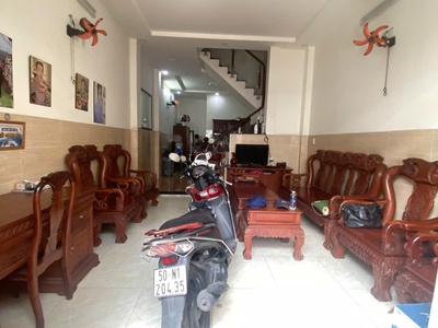 Bán nhà  đ số 6 gần trường học hoàng văn thụ 60m2 ,4 tầng hẻm 6m thông 5 tỷ 1 1
