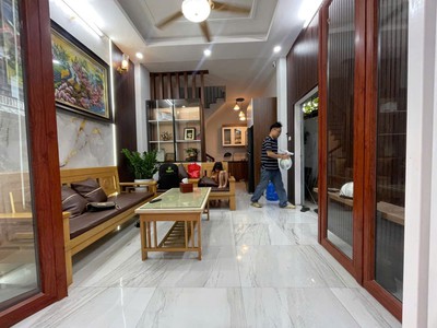 Bây giờ tìm đâu ở trung tâm thị trấn chúc sơn căn nhà 4 tầng mà giá chỉ 3tỉ250tr. 3