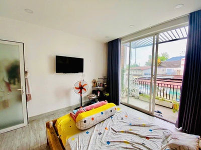 Bán nhà 2 tầng gò vấp, view bờ kè tham lương  hẻm 7m có lề   lê đức thọ, giá 4 tỷ 500 triệu  còn 1