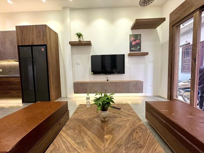 Đỉnh, siêu phẩm láng hạ, ngõ to, nông, kinh doanh dễ, 45m, giá 20 tỷ, nhà mới, 30m ra đường lớn. 2