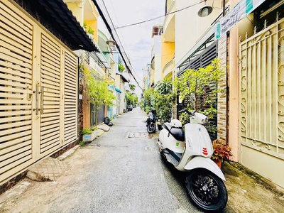 Bán nhà gò vấp hẻm xe hơi 1 trục gần công viên làng hoa, 4 phòng ngủ, chỉ 5 tỷ 8 nhỉnh thương lượng 0