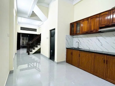 Ngọc thuy nhà 4 tầng kinh doanh ô tô đỗ cửa ngọc thụy 42 m2 x8.8 tỷ long biên. 1