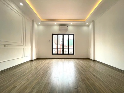 Nhà mới tinh trần cung   35m2   5 tầng   mặt tiền 4.5m   ô tô lùi cổng   8 tỷ 2