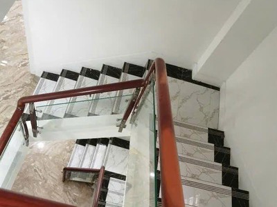Giảm sâu 1 tỉ, 4 tầng mới đẹp, hxh thông, lk phan đình phùng 2