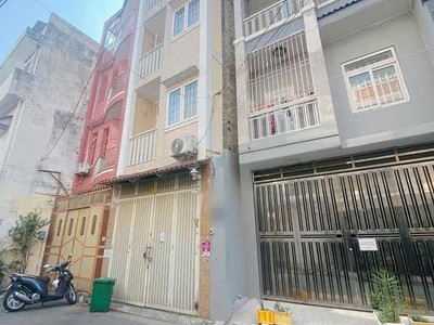Hxt đặng văn ngữ, 76m2, 3.5 tầng kiên cố, chủ định cư cần bán gấp 3